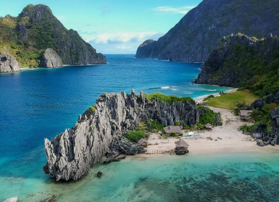 Respectful editorial scene for Dating in the Philippines: Culture, Etiquette and Building Genuine Connections