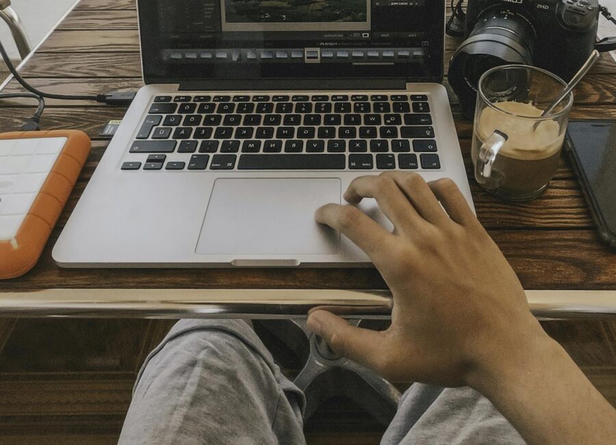 Respectful editorial scene for Spanish-Speaking Countries for Digital Nomads: How to Compare Your Options