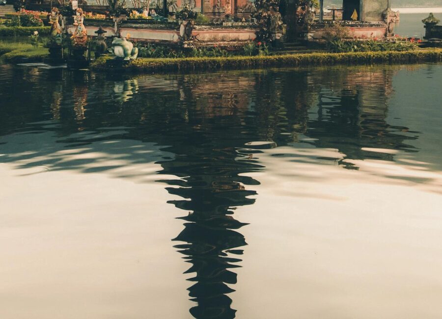 Respectful editorial scene for Dating in Indonesia: Culture, Etiquette and Meaningful Connections